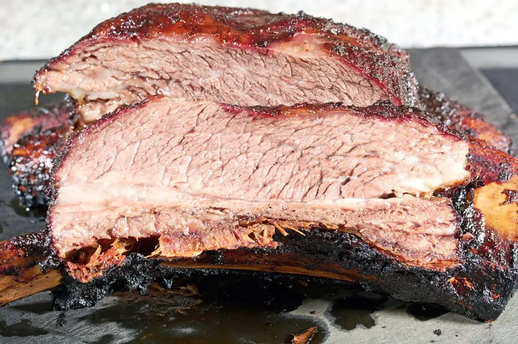 Beef Ribs vs Pork Ribs Difference Between Pork and Beef Ribs (6 Differences) Swartzsdeli