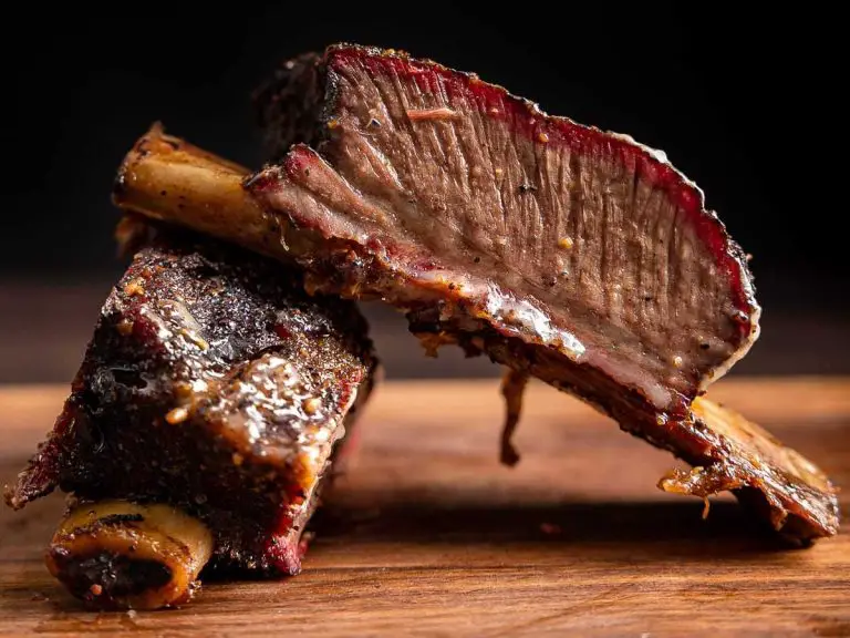 Beef Back Ribs vs Short Ribs (What's the Difference?) Swartzsdeli