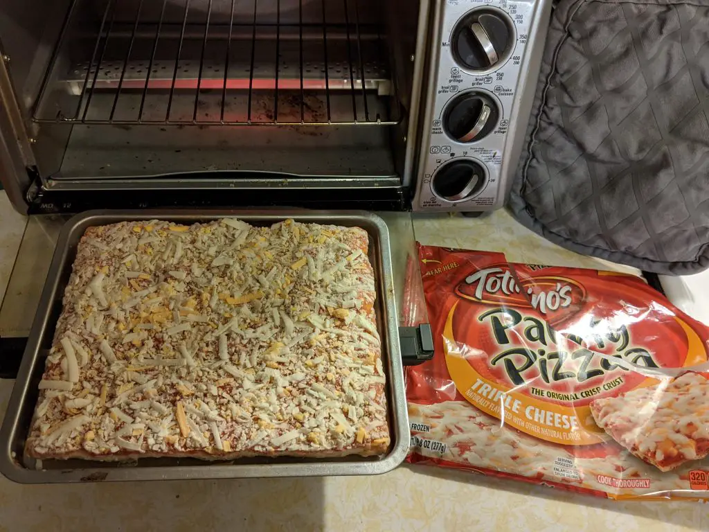 How to cook Totino's pizza in oven